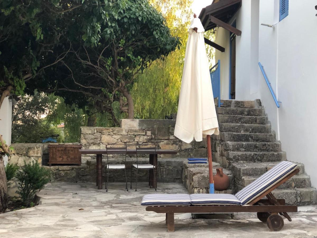 Cecilias Courtyard Guest House Malia Exterior photo